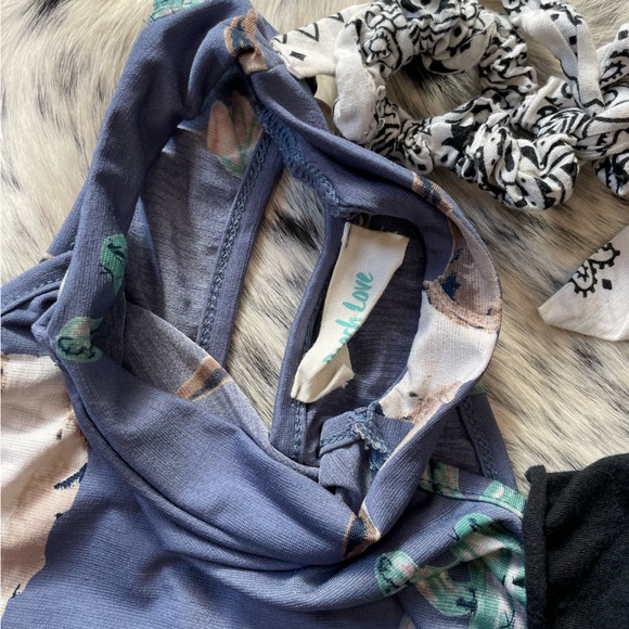 Western Top Bundle - Steer Heads, Bucking Horse, and cactus! - Picture 6 of 7